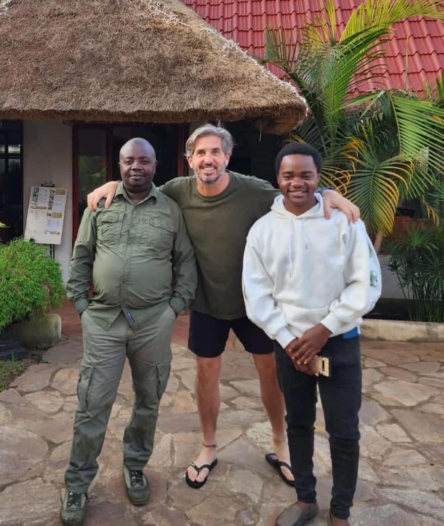 Mia Safari Lodge And Restaurant Entebbe Kültér fotó